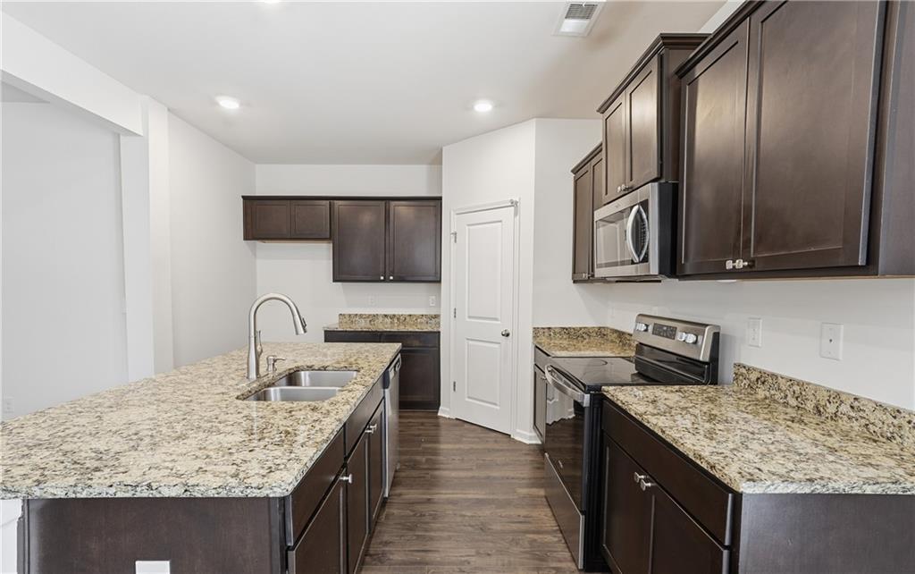 2031 Theberton Trail