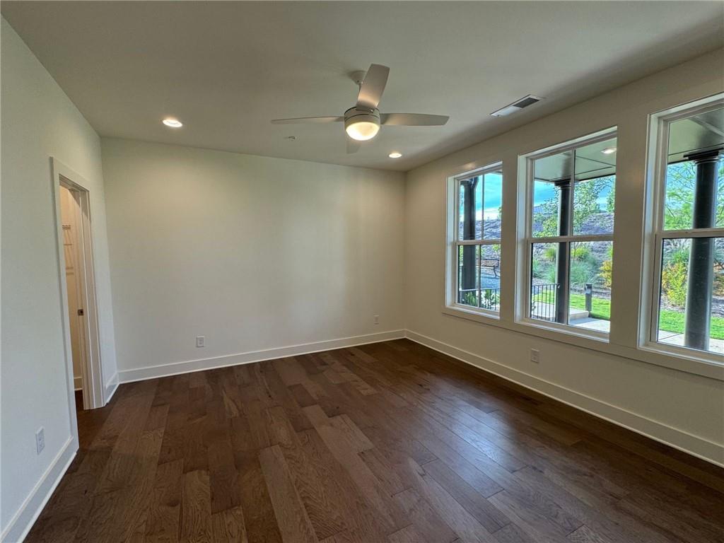 415 Chiswick Circle 23