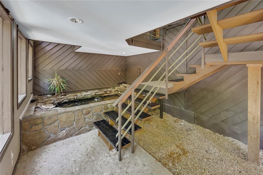 4655 Latimer Court, Kennesaw, Georgia image 3