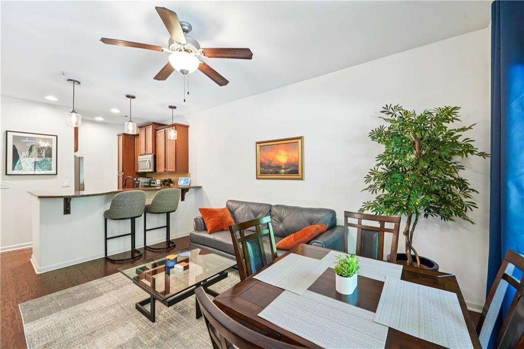 215 Semel Drive NW 460
