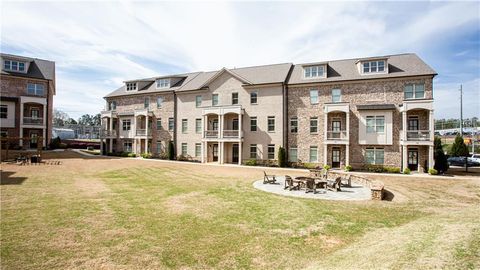 Townhouse in Smyrna GA 1288 Stone Castle Circle.jpg