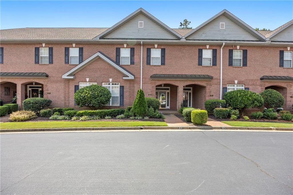 1950 Buford Dam Rd 304