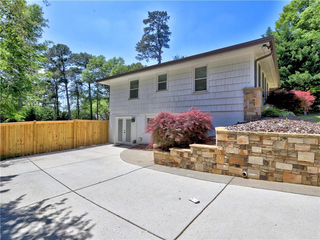 393 Hilderbrand Drive