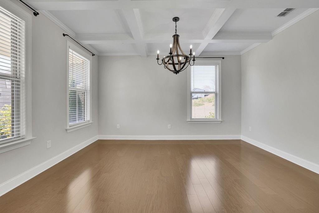 845 Vintner Court