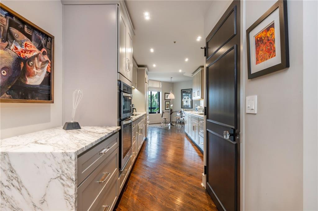 2660 Peachtree Road NW 12C