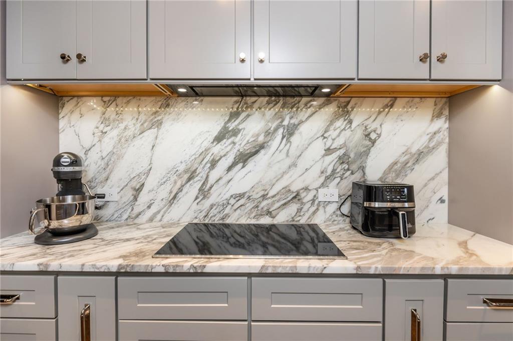 2660 Peachtree Road NW 12C