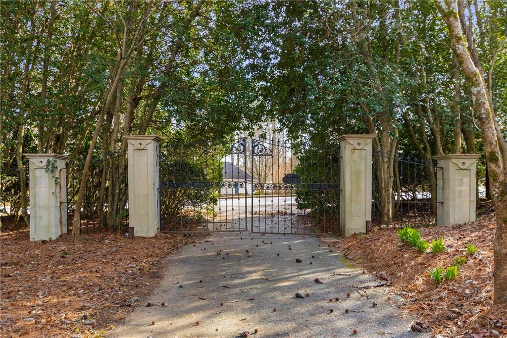 5323 Presley Place

                                                                             Douglasville                                

                                    , GA - $885,000