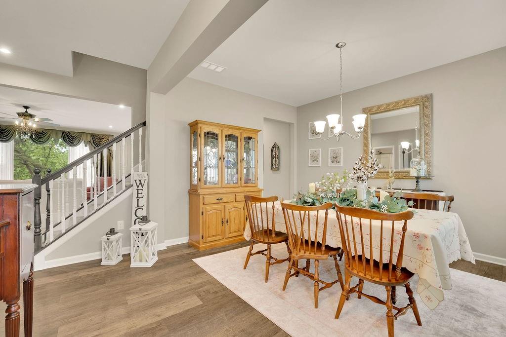 186 Greenbrier Way, Canton, Georgia image 3