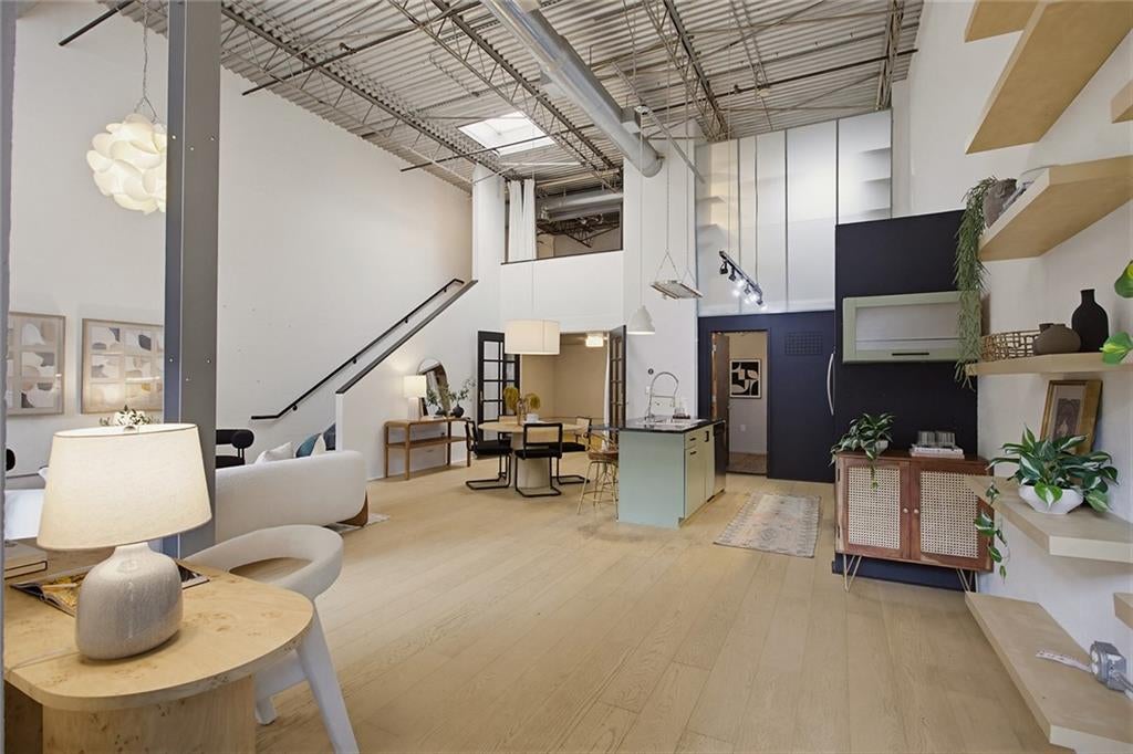 195 Arizona Ave 121