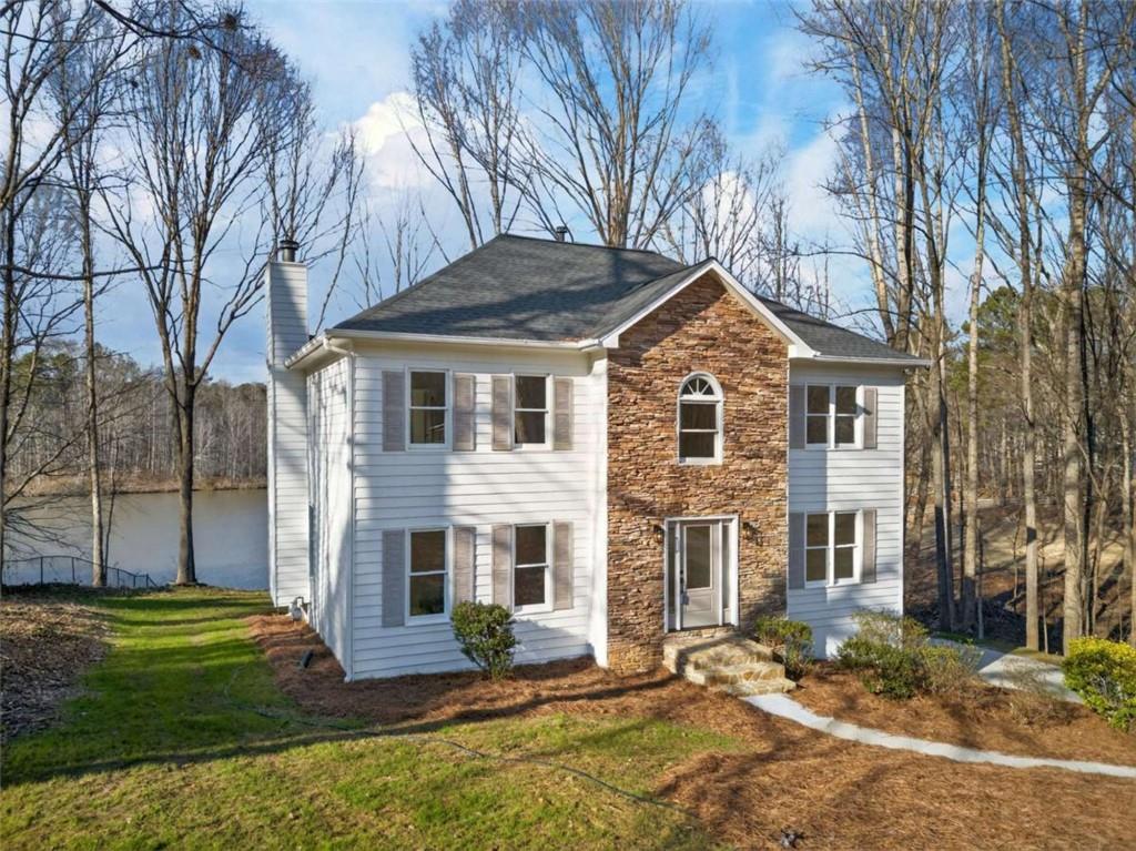 511 Lakeside Drive