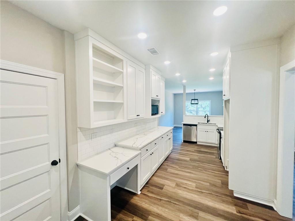24 Applewood Lane