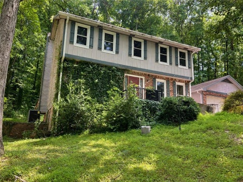 Homes For Sale - 2384 Forest Green Drive<br/> Marietta, GA 30062