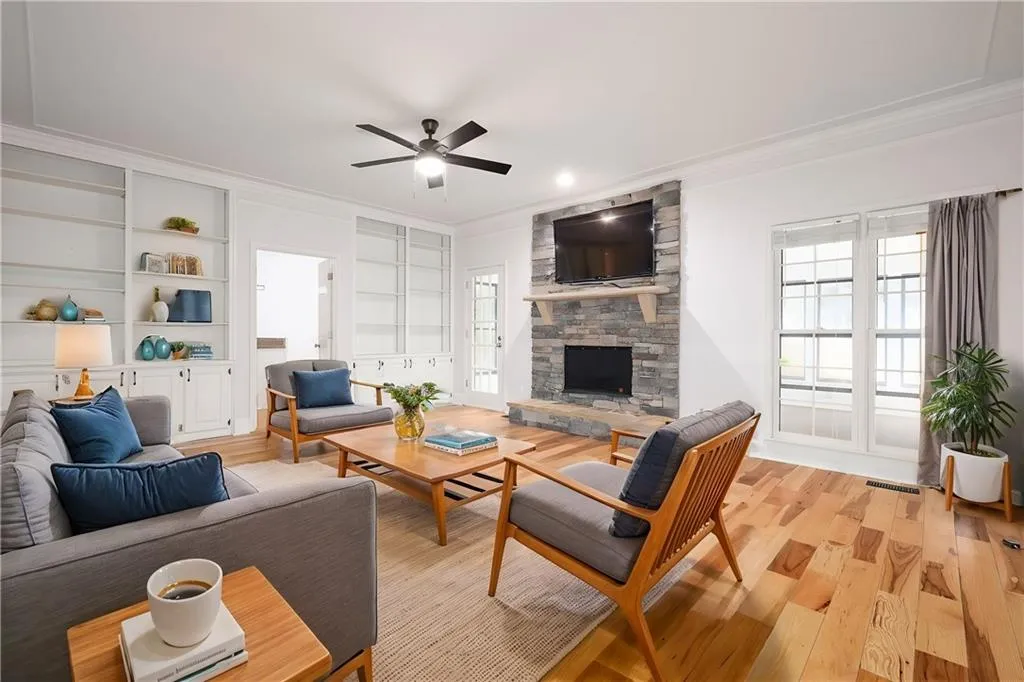 Atlanta, Georgia 30360, United States, 4 Bedrooms Bedrooms, ,4 BathroomsBathrooms,Residential,Pending,89709