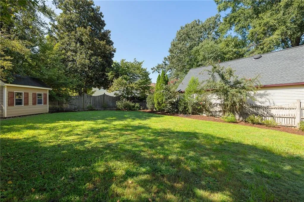 Atlanta, Georgia 30360, United States, 4 Bedrooms Bedrooms, ,4 BathroomsBathrooms,Residential,Pending,89709