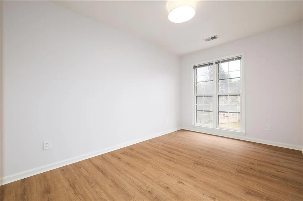 Atlanta, Georgia 30360, United States, 4 Bedrooms Bedrooms, ,4 BathroomsBathrooms,Residential,Pending,89709