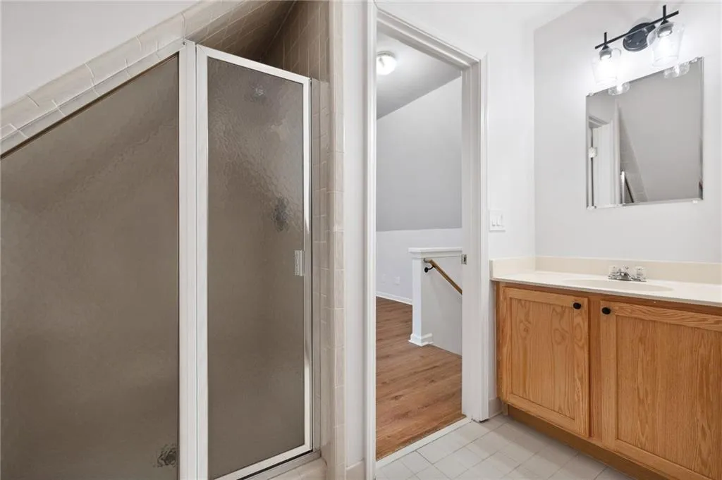 Atlanta, Georgia 30360, United States, 4 Bedrooms Bedrooms, ,4 BathroomsBathrooms,Residential,Pending,89709