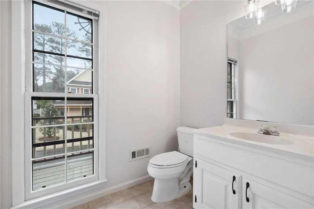 Atlanta, Georgia 30360, United States, 4 Bedrooms Bedrooms, ,4 BathroomsBathrooms,Residential,Pending,89709