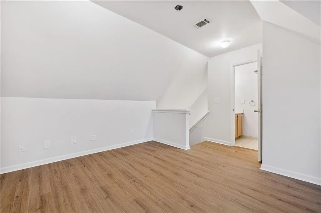 Atlanta, Georgia 30360, United States, 4 Bedrooms Bedrooms, ,4 BathroomsBathrooms,Residential,Pending,89709