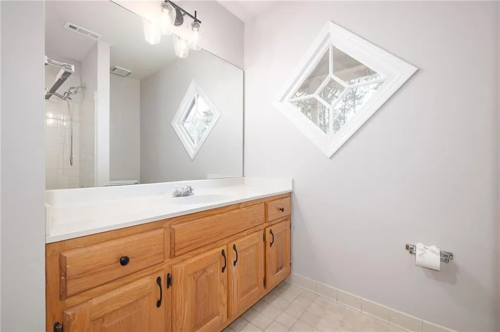 Atlanta, Georgia 30360, United States, 4 Bedrooms Bedrooms, ,4 BathroomsBathrooms,Residential,Pending,89709