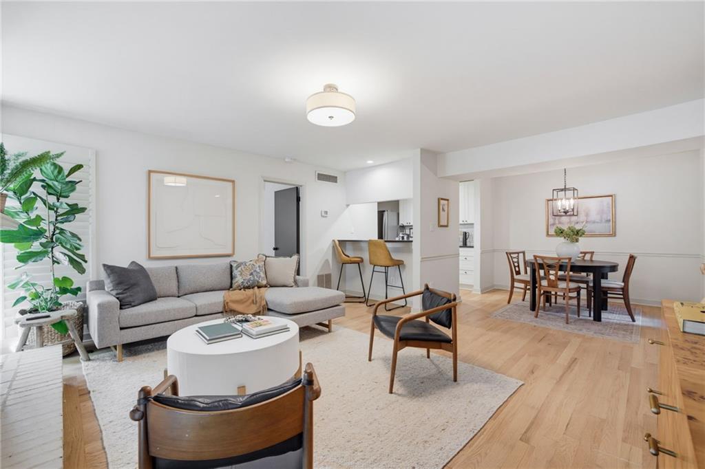 121 Tuxworth Circle