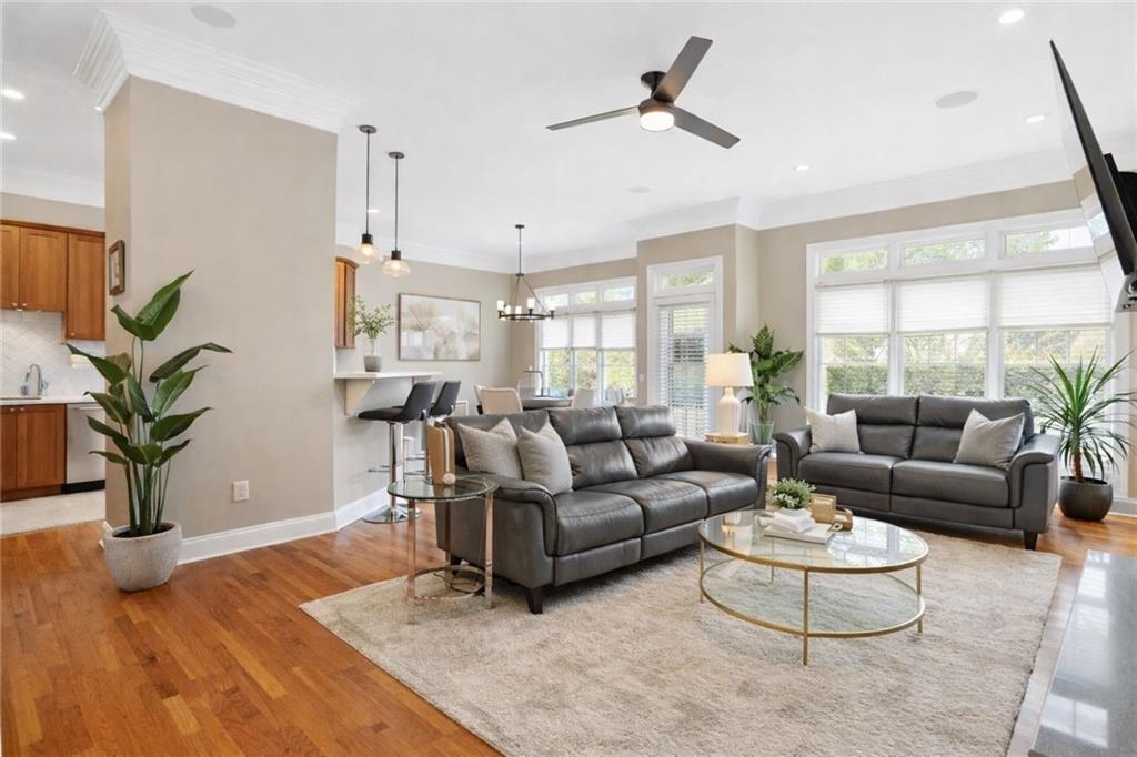 5452 Wentworth Street