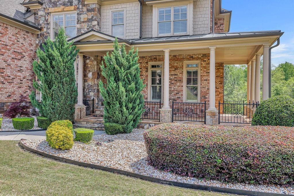 2932 Springbluff Lane, Buford, Georgia image 3