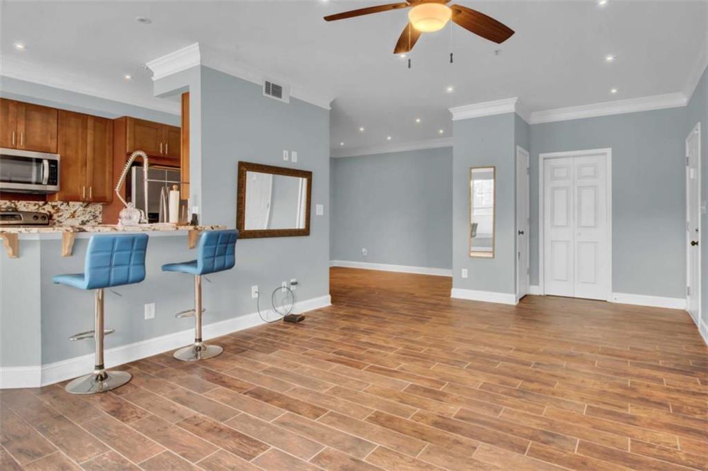 200 NE Renaissance Parkway NE 304