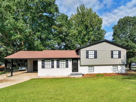 Homes For Sale - 6637 Bedford Road<br/> Clayton County, Rex, GA 30273