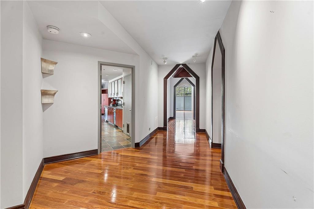 2660 Peachtree Road NW 4A