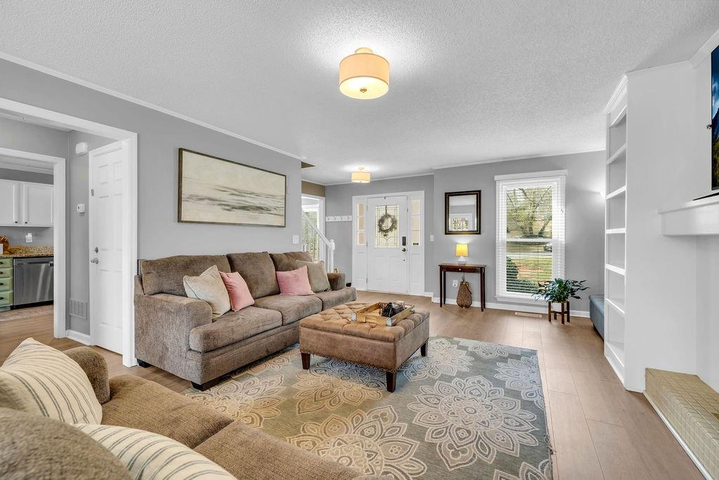 119 Radford Circle SW