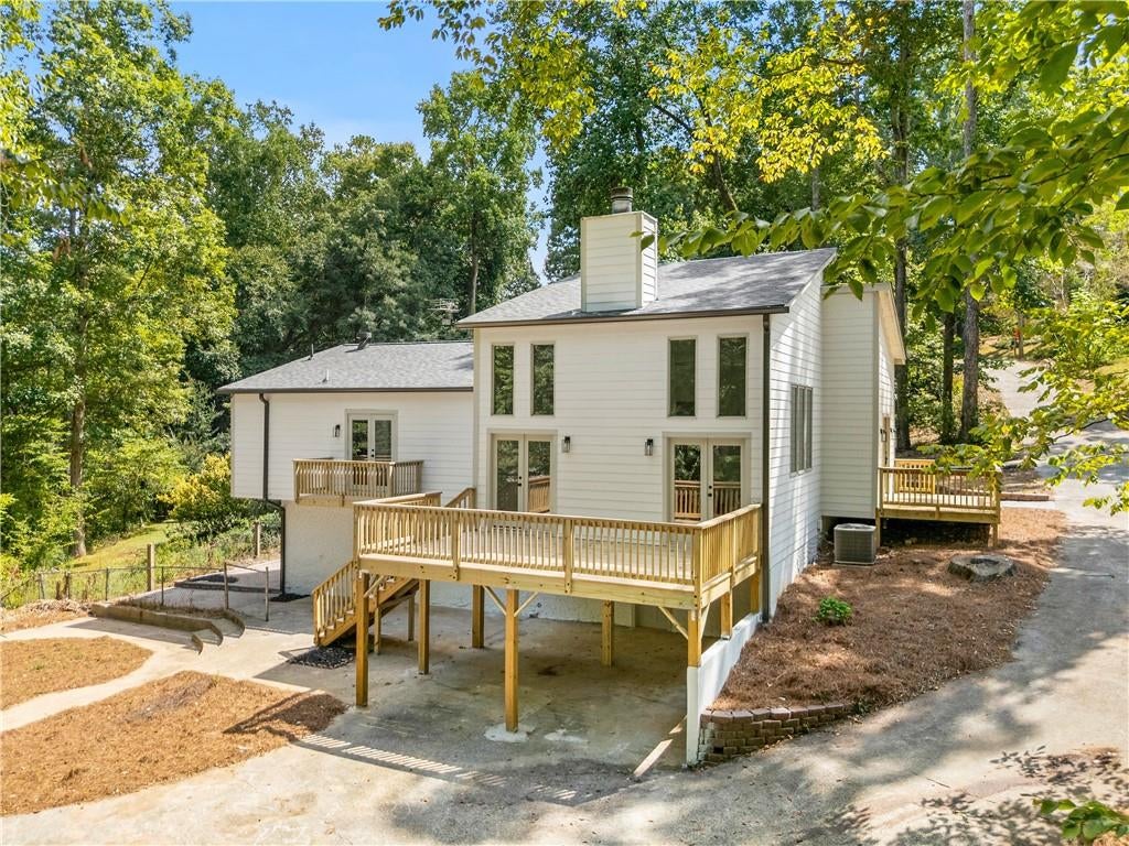 98 Kettlewood Drive SW