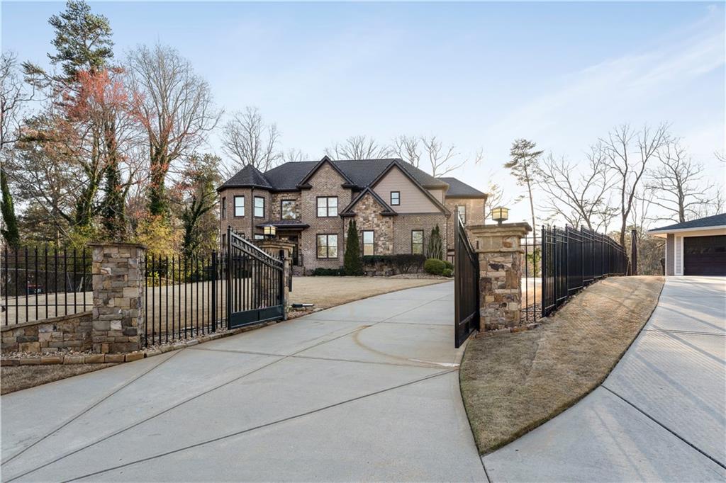 2417 Siesta Court