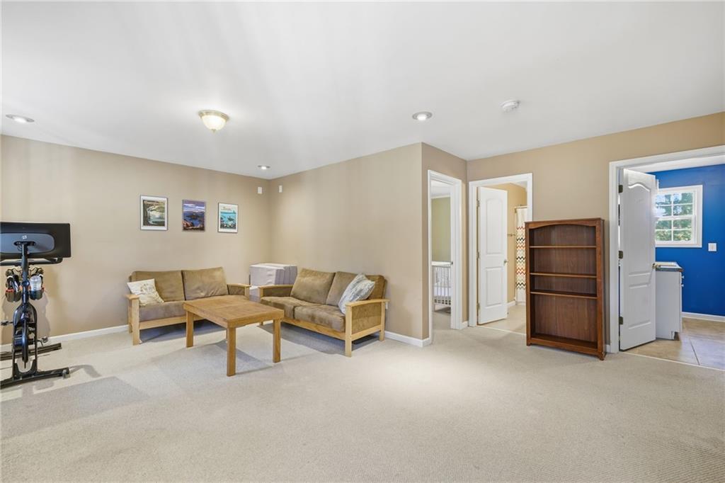 Henderson Woods - Residential