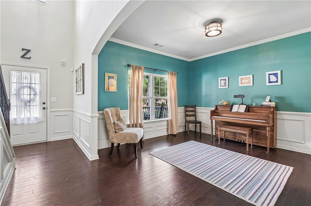 350 Parc Crossing