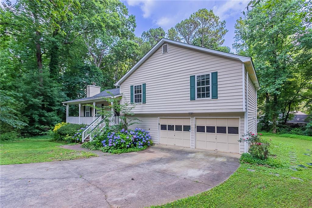 2140 Deer Trail