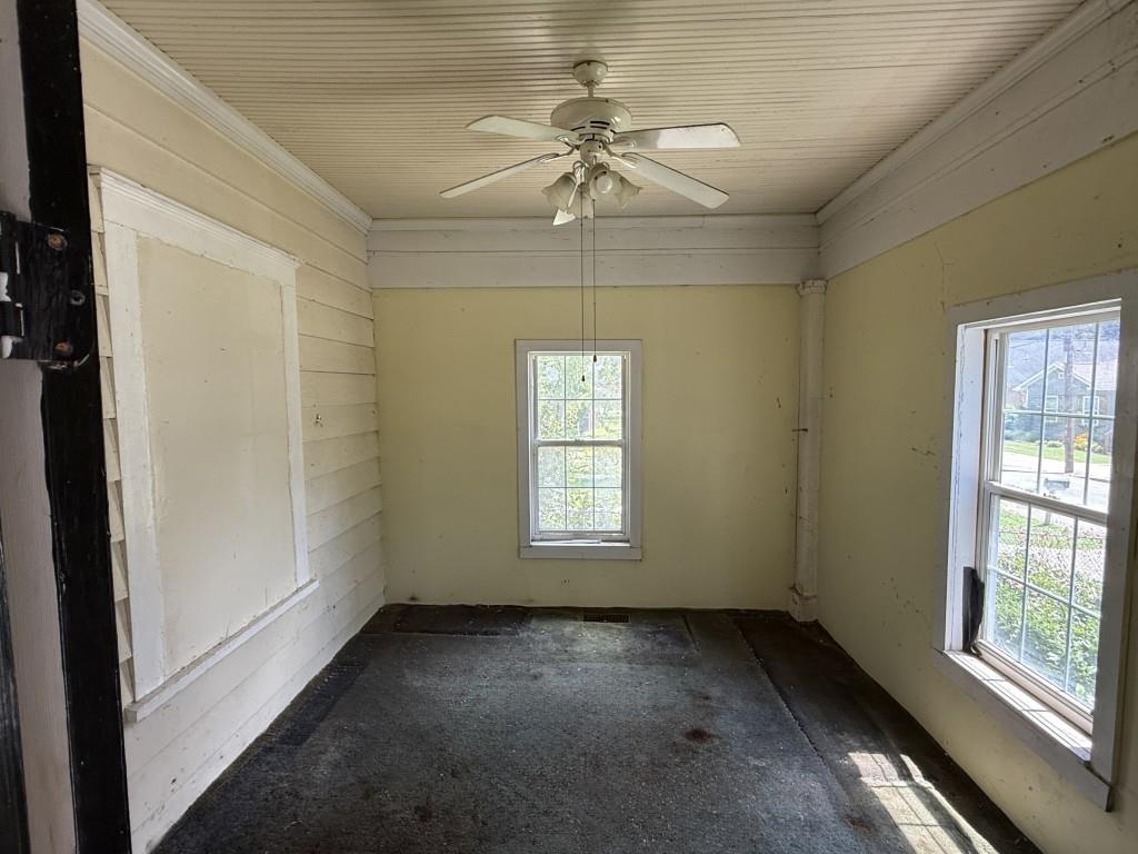 1587 Pineview Terrace