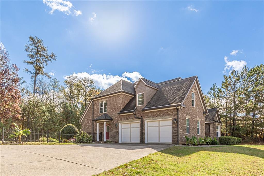 512 Cooper Lake Road SE