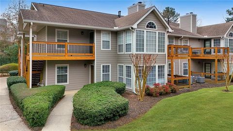 Condo For Sale - 106 Berkeley Woods Drive<br/> Duluth, GA 30096