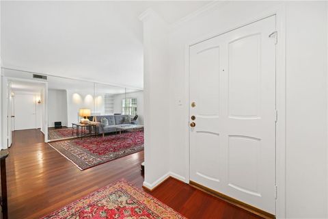 52 Chaumont Square NW Atlanta GA 30327