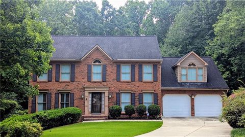 Homes For Sale - 2792 Crown Mill Court<br/> Cobb County, Marietta, GA 30068