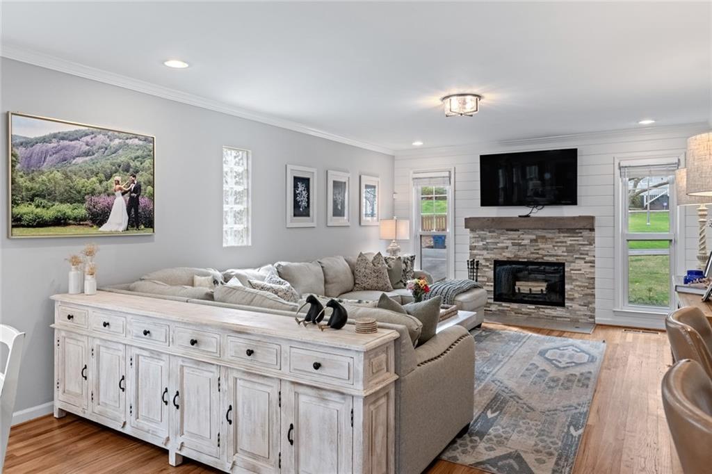 1481 Kenwood Avenue NW