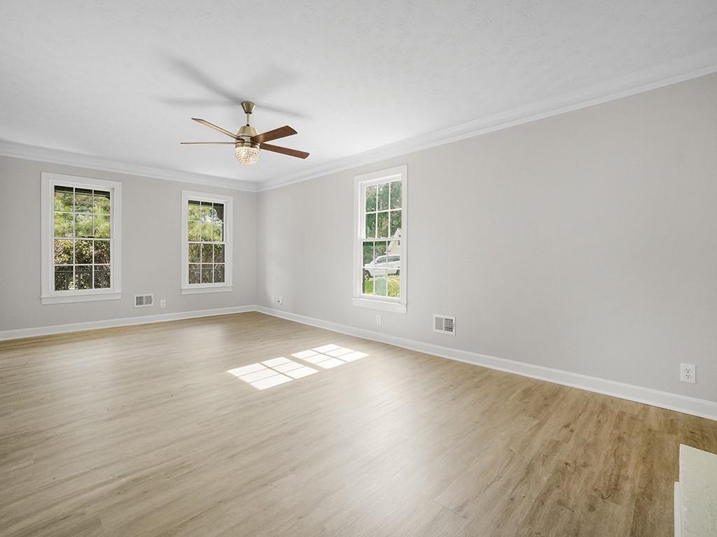 Photo 4 of 21 of 6894 Kerrie Way house