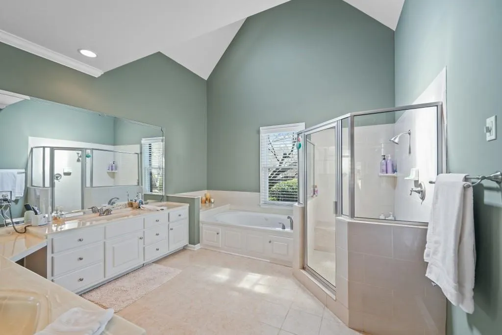 Kennesaw, Georgia 30144, United States, 4 Bedrooms Bedrooms, ,4 BathroomsBathrooms,Residential,Pending,4541