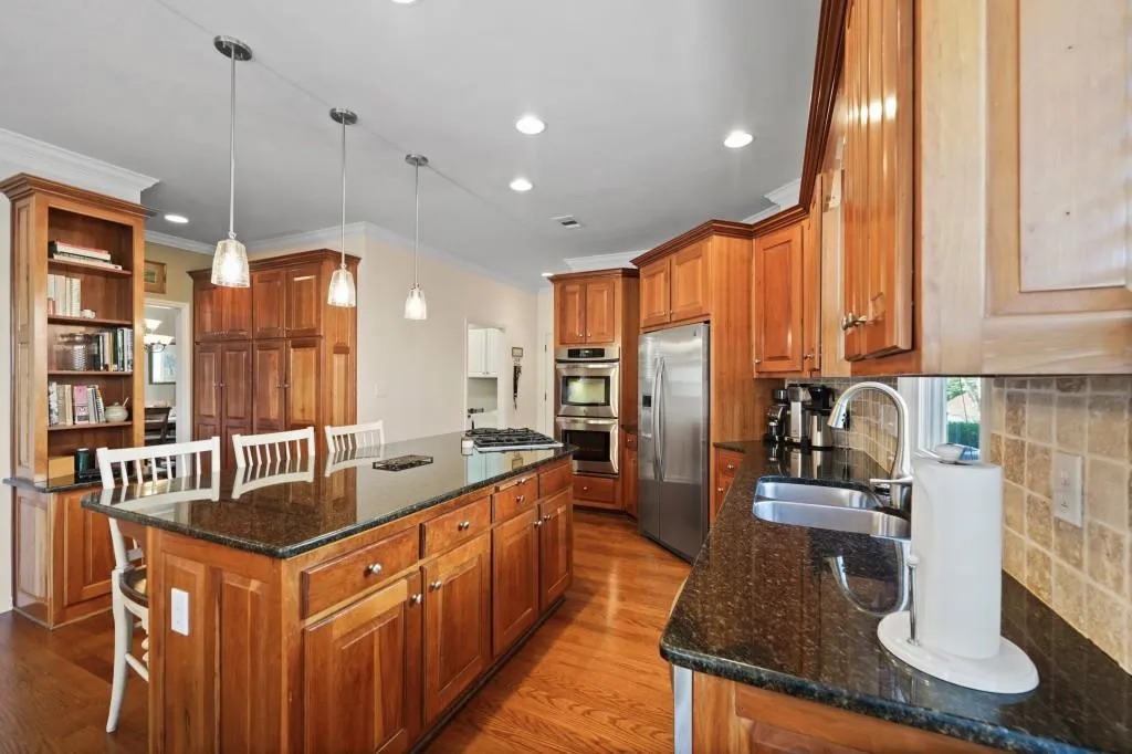 Kennesaw, Georgia 30144, United States, 4 Bedrooms Bedrooms, ,4 BathroomsBathrooms,Residential,Pending,4541