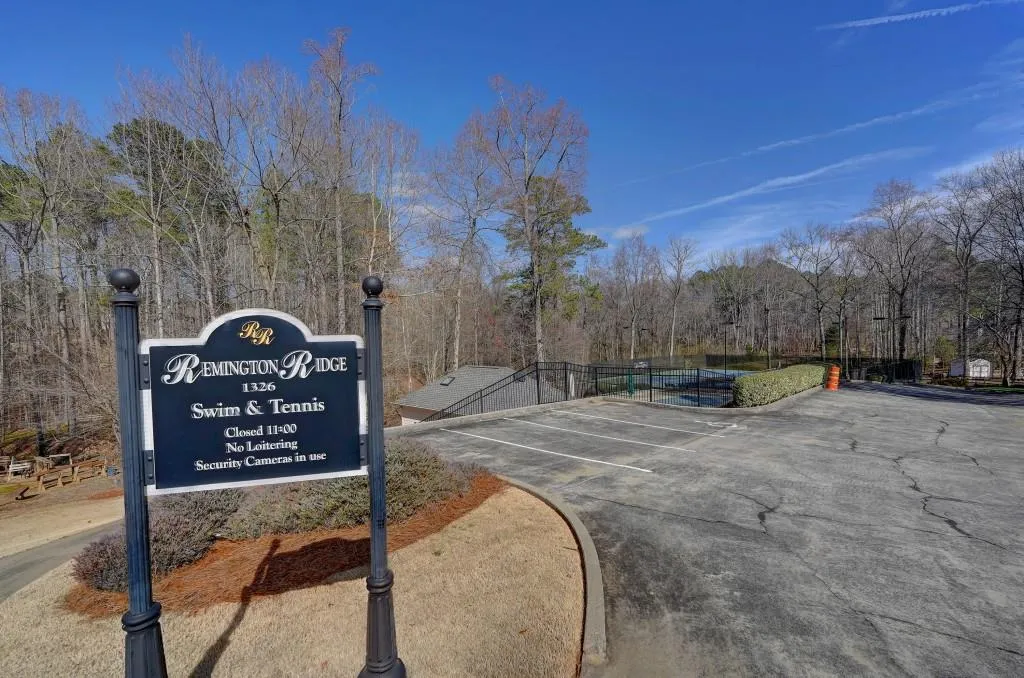 Kennesaw, Georgia 30144, United States, 4 Bedrooms Bedrooms, ,4 BathroomsBathrooms,Residential,Pending,4541