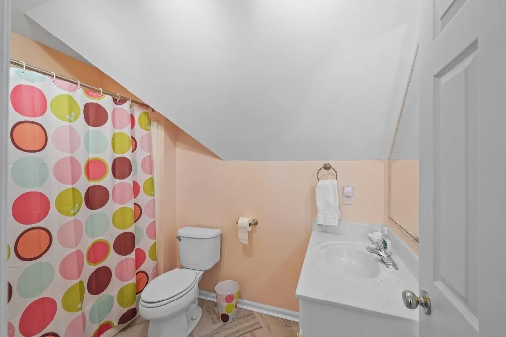 Kennesaw, Georgia 30144, United States, 4 Bedrooms Bedrooms, ,4 BathroomsBathrooms,Residential,Pending,4541