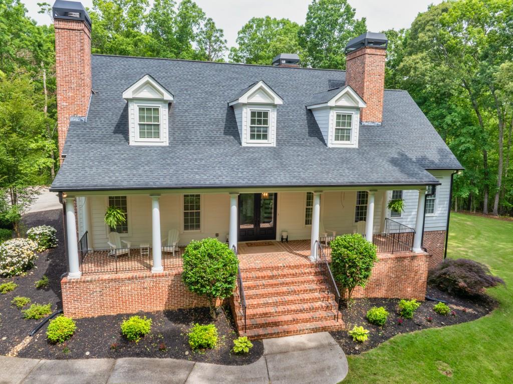 5588 Rhododendron Trail