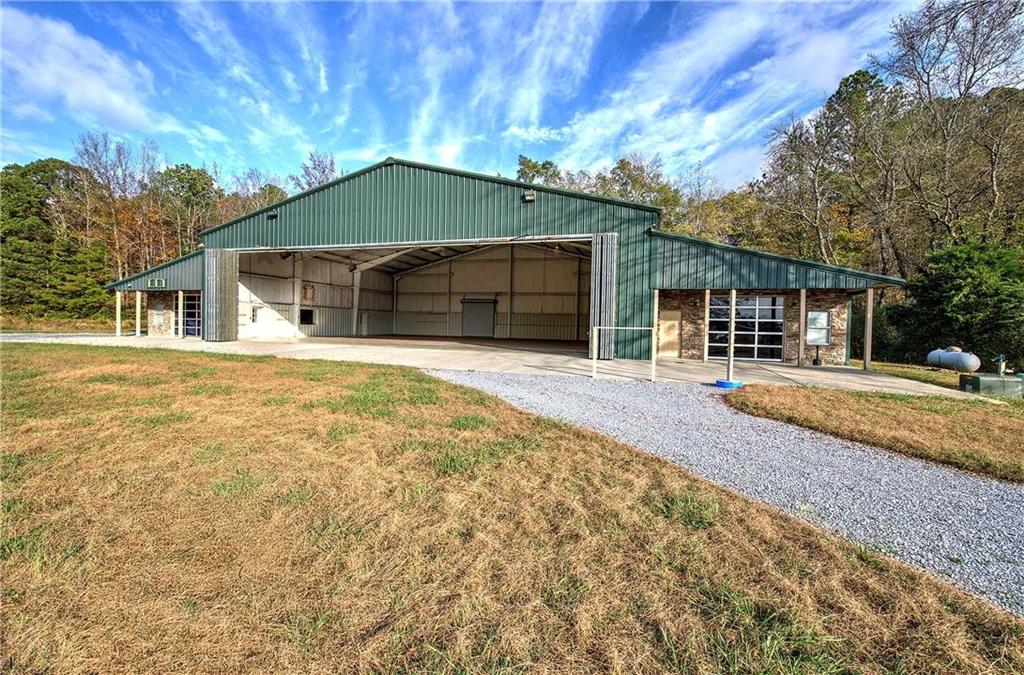 1195 GRADY Road