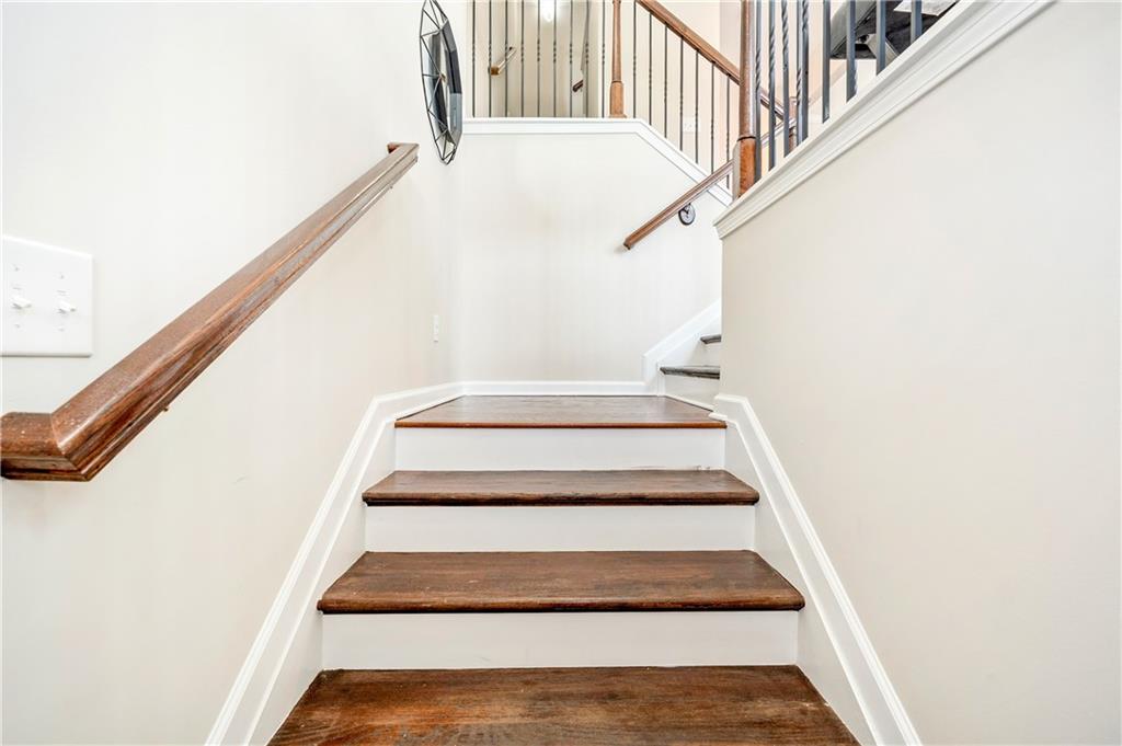 656 Sunset Park Drive