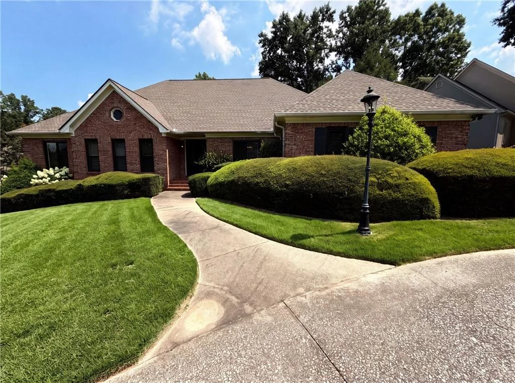135 N Clublands Court